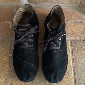 Toms Women’s Suede Cordones Size 12